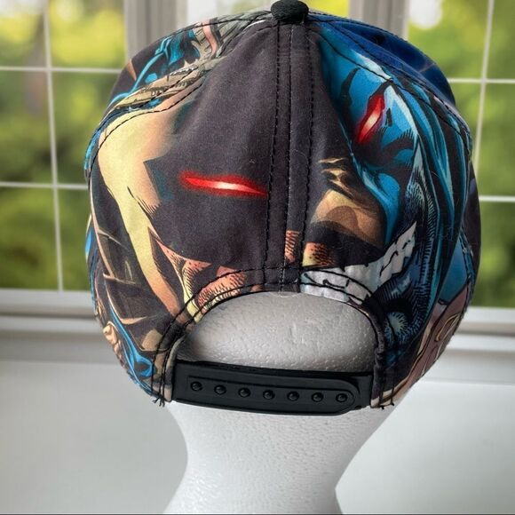 Batman Comic SnapBack Cap Hat OS - Picture 5 of 8